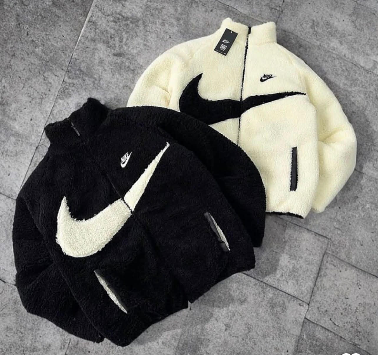 Veste Nike Aloucha Noir et Blanc