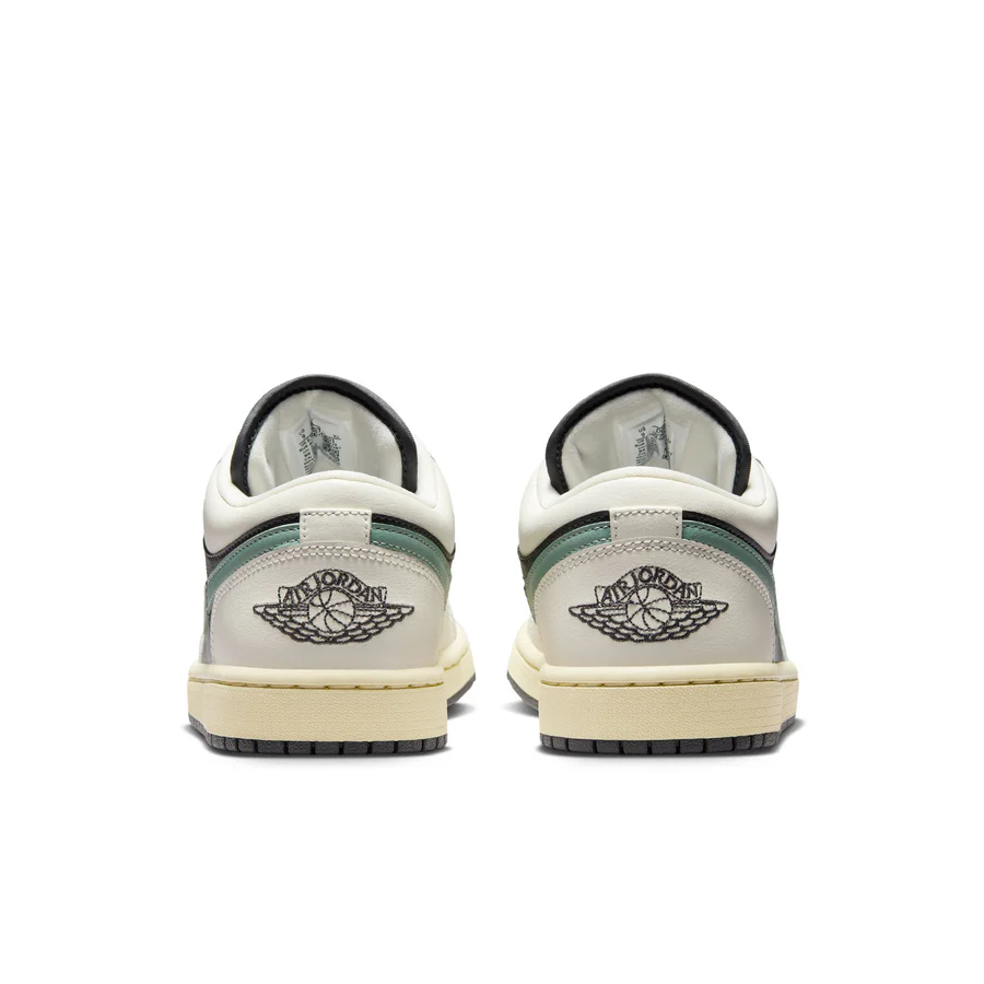 NIKE Jordan 1 Low - Anthracite/Jade Smoke/Legend Sand